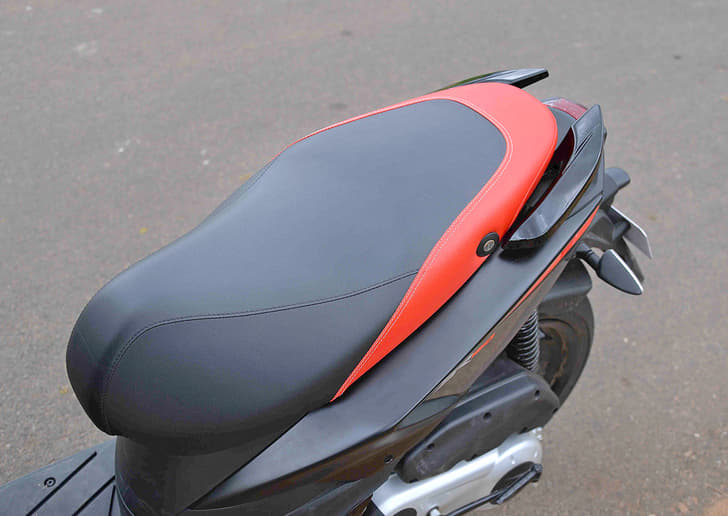 Aprilia SR150 photo gallery